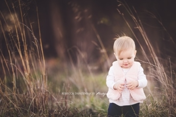 Outdoor baby photography