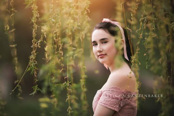 teen portrait willow tree