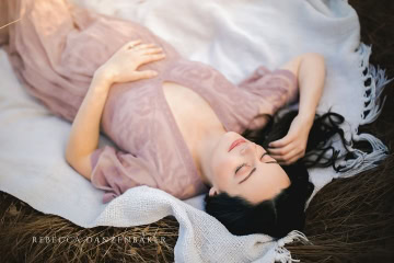 Expectant mother outdoor maternity photography Expectant mother outdoor maternity photography