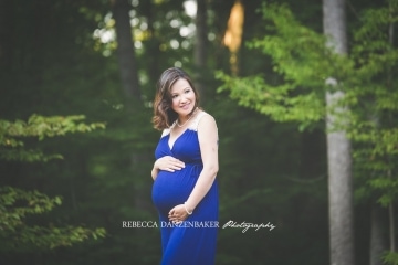 Maternity photography outdoors