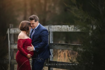 Maternity photography in winter