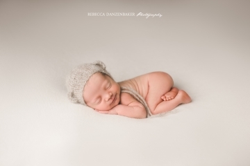 Posed baby newborn photography