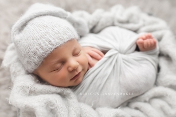 Newborn baby photographer Northern Virginia