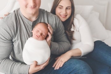 Newborn photo studio white bedroom