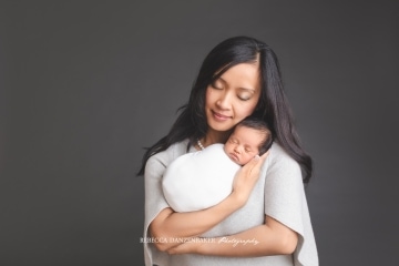 Newborn and mother photography