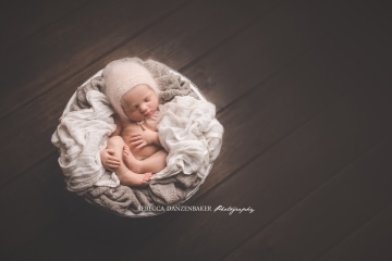 Sleeping newborn photography