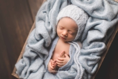 Newborn photography with props Newborn photography with props