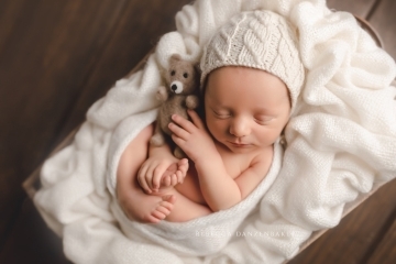 Newborn baby photography studio