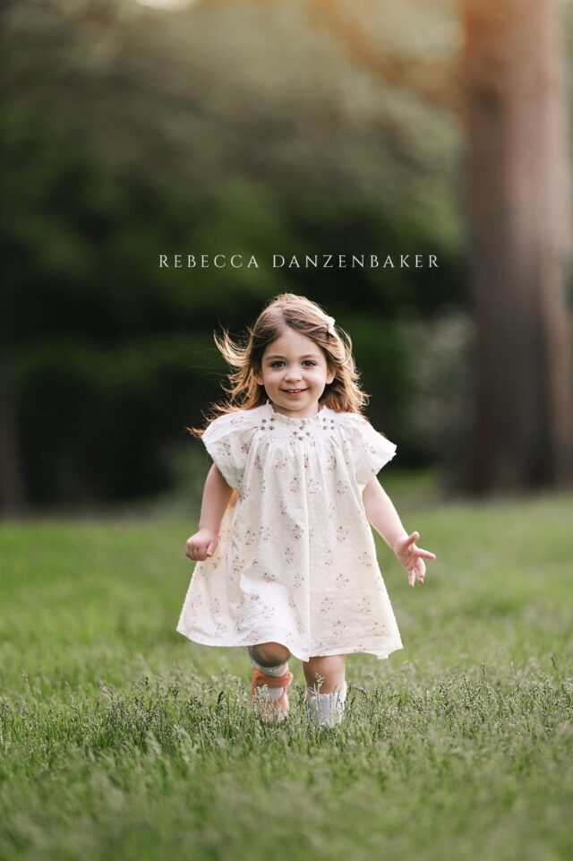 This year has been so very stressful, but your photo sessions have been just the serotonin boost I need to keep going. I mean, how can you witness this much fun and be grumpy? You simply cannot. So thank you, wonderful families, for the joy you bring into my life! You have no idea what an impact you've made on me. 🥰

*
*
*
*
*
#familyphotosession #familyphotographers #familyportraiturephotographer #portraits_today #photoshootlover #photoshootday #photoshoot📸 #instaphotographer #photographerlifestyle #rebeccadanzenbaker #familyphotos #familyportraits #familypictures #rebeccadanzenbakerphotography